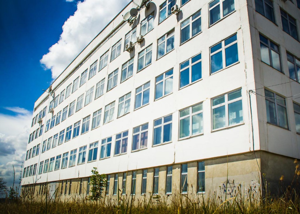 На добудову головного корпусу на Бамі університет дістане цьогоріч три мільйони гривень На добудову головного корпусу на Бамі університет дістане цьогоріч три мільйони гривень