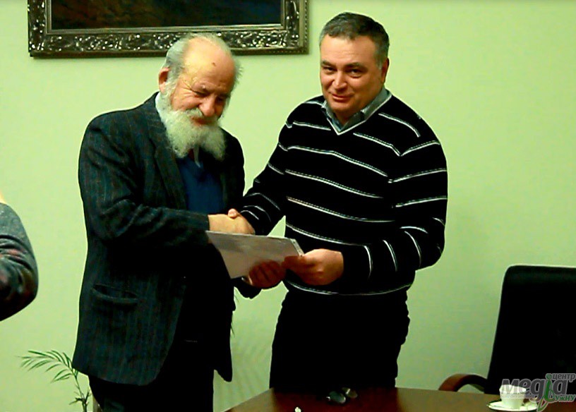 У день Святого Миколая академік Микола Мушинка благословив університет на створення кімнати-музею Олени Рудловчак Олена Рудловчак повертається додому
