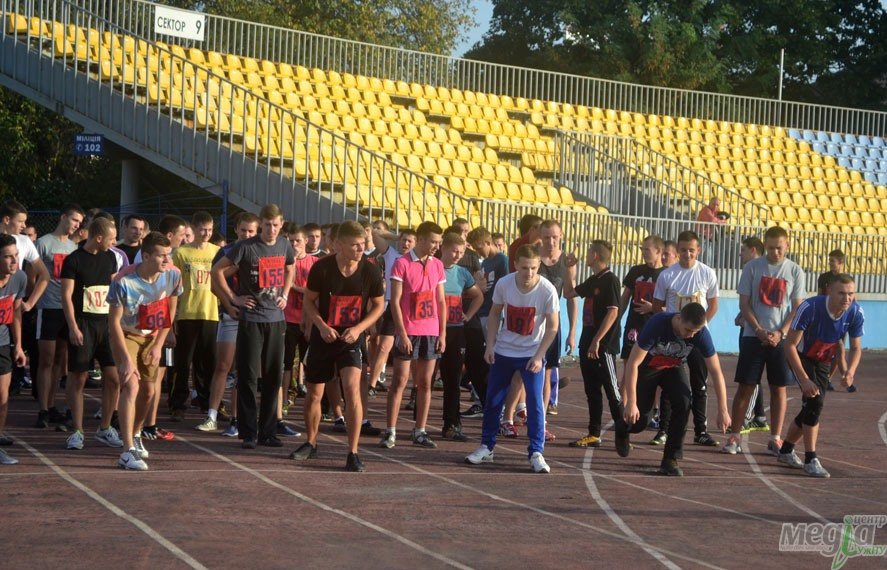 Вступники кафедри військової підготовки УжНУ пройшли останнє випробування Вступники кафедри військової підготовки УжНУ пройшли останнє випробування