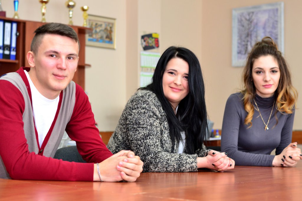 Why it is worth studying at the Faculty of Social Sciences Why it is worth studying at the Faculty of Social Sciences