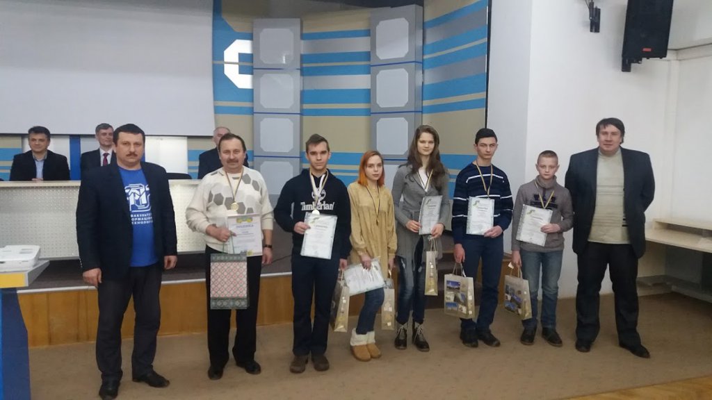 В Ужгороді відбувся ІІІ етап Всеукраїнської олімпіади з інформатики для школярів В Ужгороді відбувся ІІІ етап Всеукраїнської олімпіади з інформатики для школярів