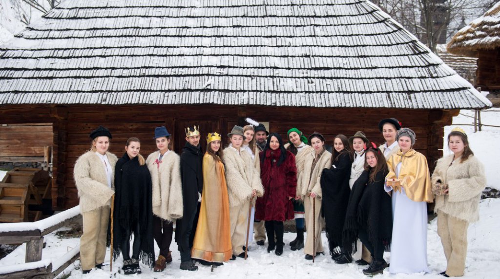 First-year students of the Faculty of Philology performed scenes from a traditional Ukrainian Christmas vertep under the guidance of the associate professor of the Department of Ukrainian Literature Oksana Tykhovska First-year students of the Faculty of Philology performed scenes from a traditional Ukrainian Christmas vertep under the guidance of the associate professor of the Department of Ukrainian Literature Oksana Tykhovska