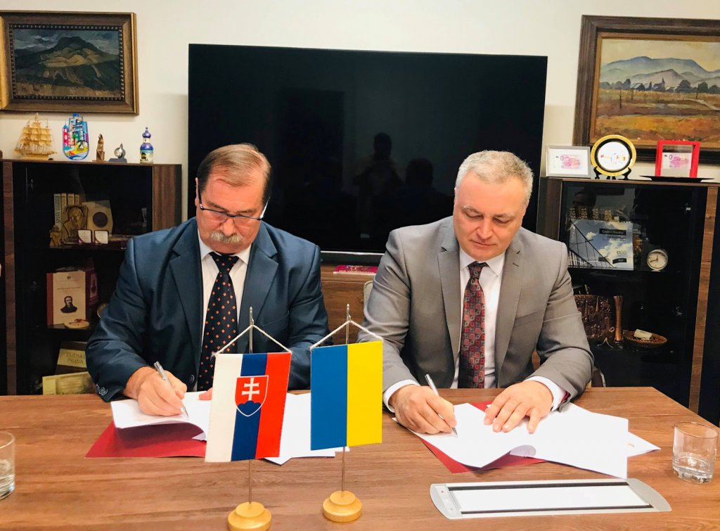УжНУ співпрацює 116 партнерськими іноземними інституціями із 24 країн світу УжНУ співпрацює 116 партнерськими іноземними інституціями із 24 країн світу