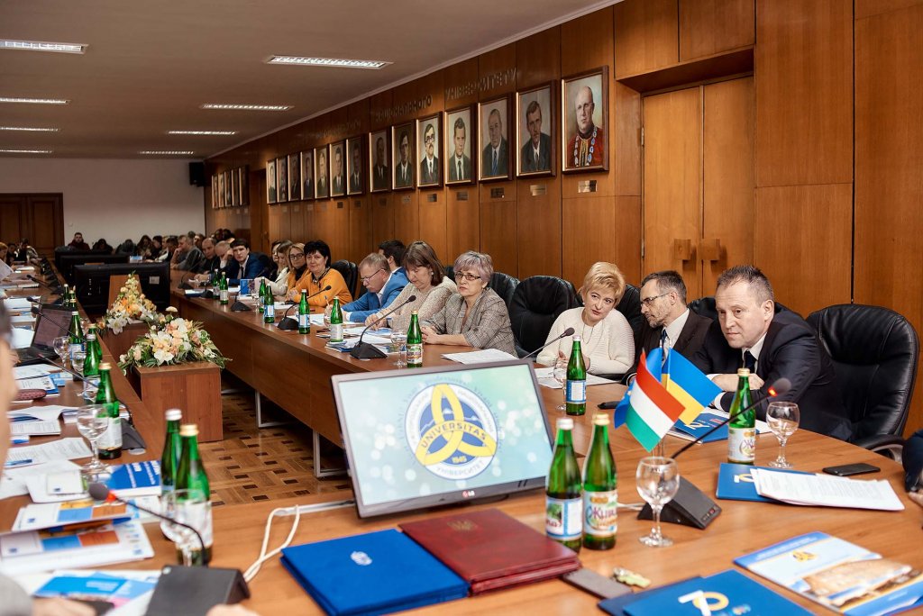 The roundtable discussion on cross-border cooperation development issues organized by the Faculty of Law took place at UzhNU The roundtable discussion on cross-border cooperation development issues organized by the Faculty of Law took place at UzhNU
