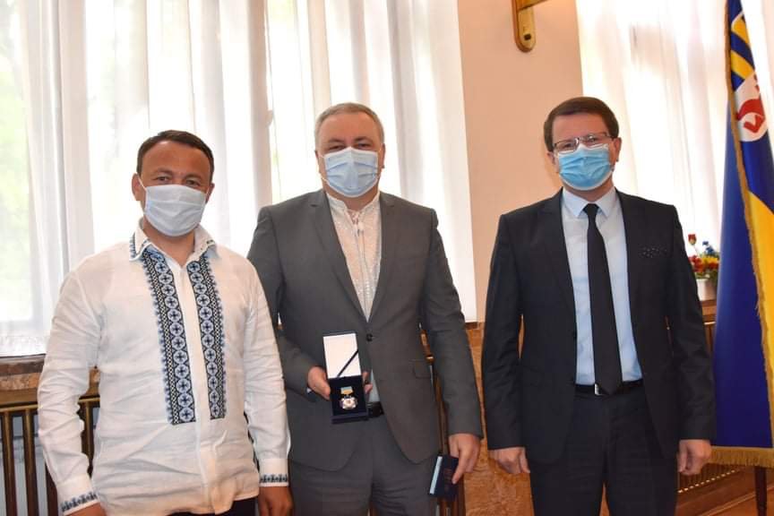 Rector V. Smolanka got an award "For the development of Transcarpathia" Rector V. Smolanka got an award "For the development of Transcarpathia"