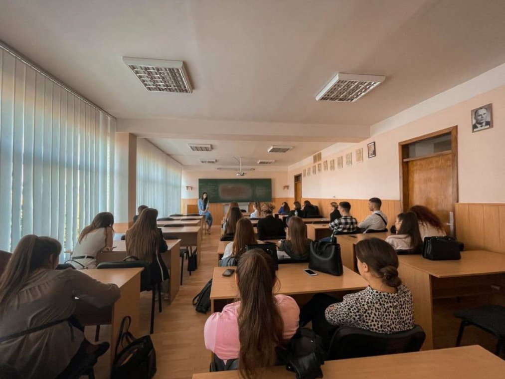 Як стати успішним підприємцем, розповіла студентам відділення журналістики одна з найкращих маркетологинь Закарпаття Як стати успішним підприємцем, розповіла студентам відділення журналістики одна з найкращих маркетологинь Закарпаття