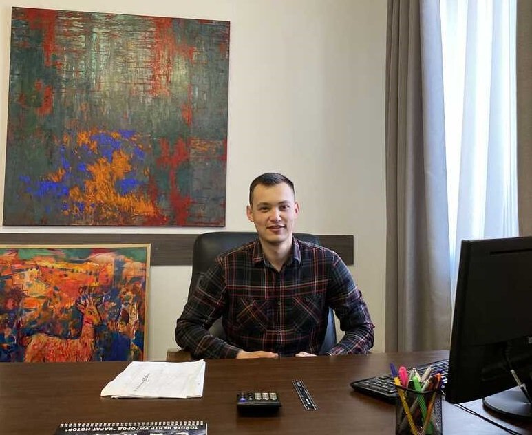 Фінансовий директор, генеральний директор – щаблі успішного студента Фінансовий директор, генеральний директор – щаблі успішного студента