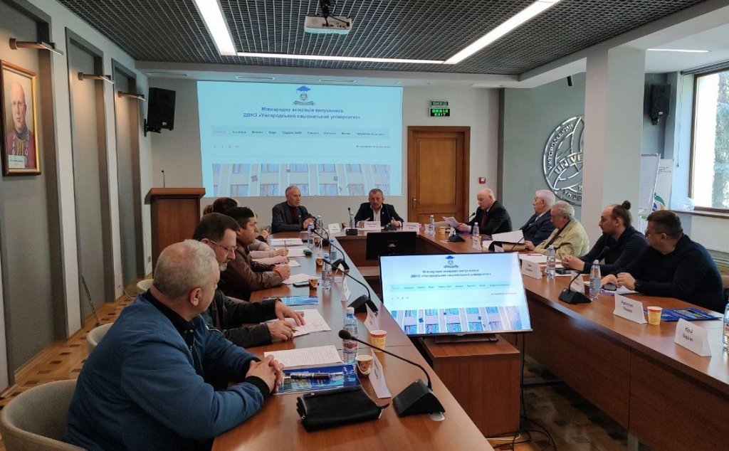 Міжнародна асоціація випускників УжНУ пропонує практичні кроки допомоги університету та постраждалим від війни Міжнародна асоціація випускників УжНУ пропонує практичні кроки допомоги університету та постраждалим від війни