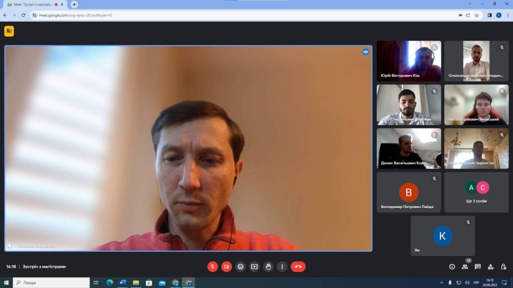 Зі студентами ФІТ ділився досвідом Software Engineer та ІТ-бізнесмен Олександр Стойкович Зі студентами ФІТ ділився досвідом Software Engineer та ІТ-бізнесмен Олександр Стойкович