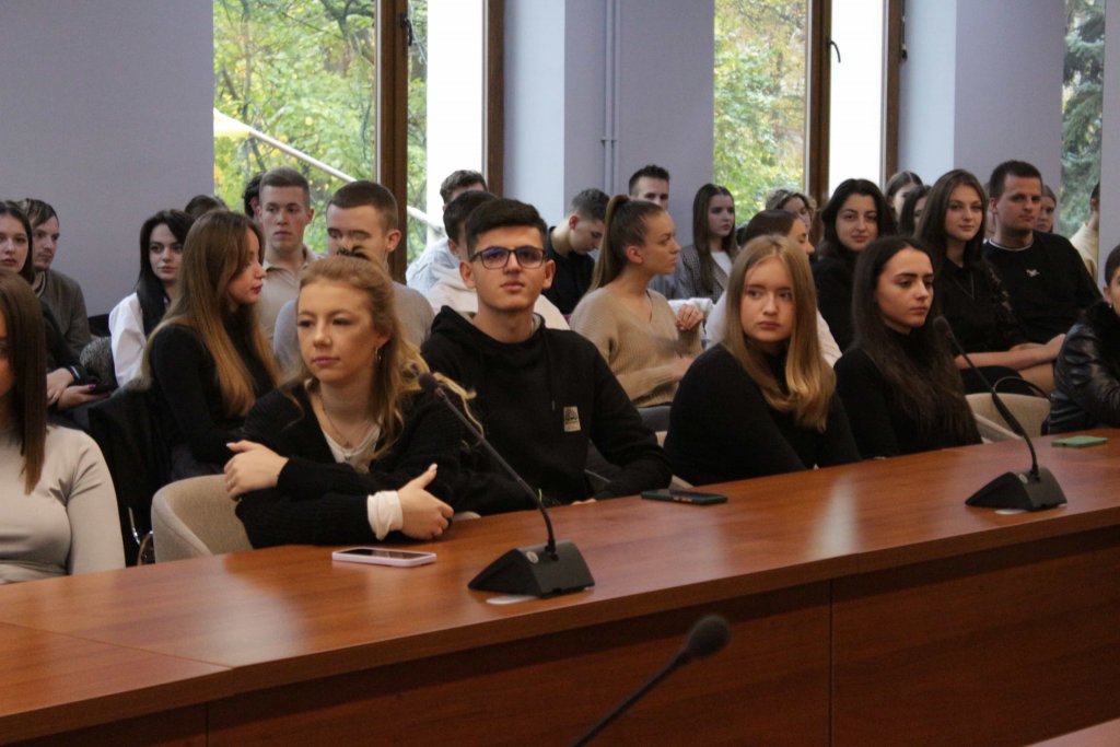 В УжНУ відзначили кращих студентів
В УжНУ відзначили кращих студентів