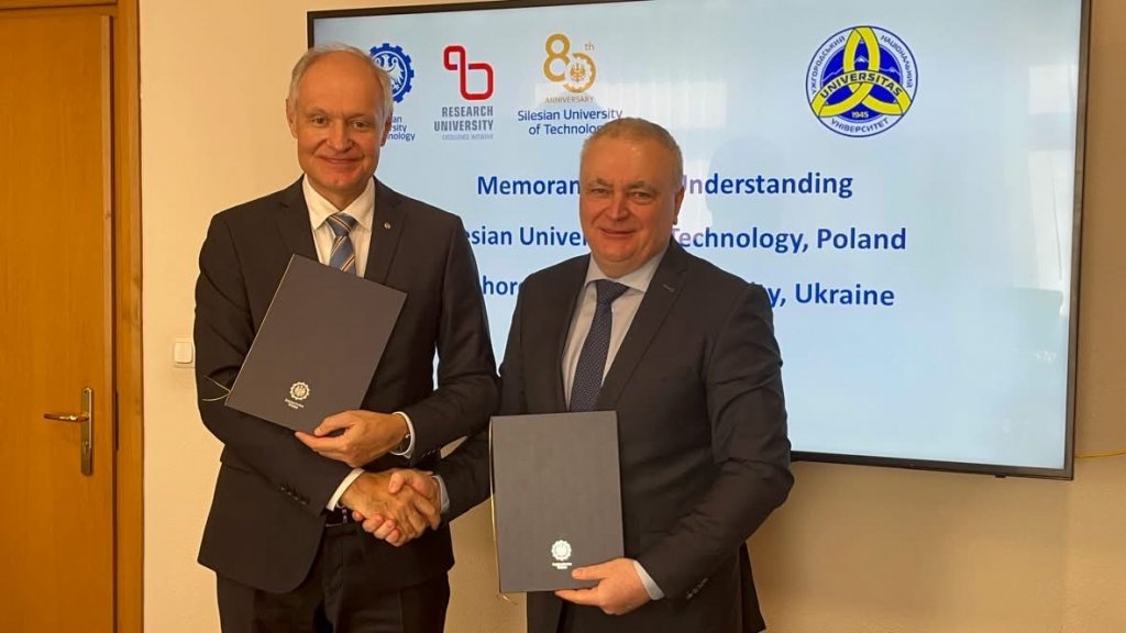 Rector of UzhNU Volodymyr Smolanka signed a cooperation agreement during his visit to the Silesian University of Technology in Gliwice (Poland) Rector of UzhNU Volodymyr Smolanka signed a cooperation agreement during his visit to the Silesian University of Technology in Gliwice (Poland)