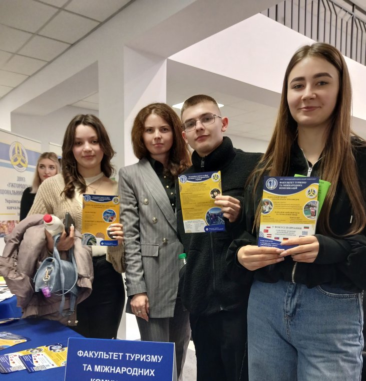 ПРОФОРІЄНТАЦІЙНА РОБОТА У БЕРЕГОВІ ПРОФОРІЄНТАЦІЙНА РОБОТА У БЕРЕГОВІ