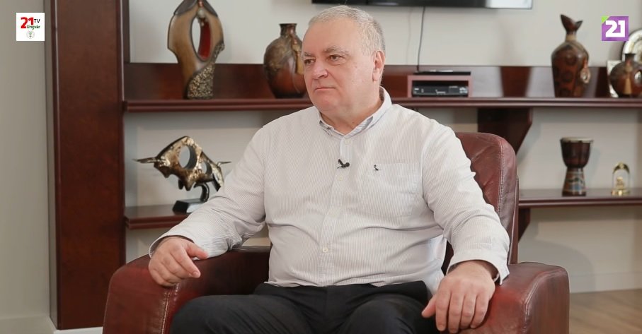 Як УжНУ відзначатиме своє 80-річчя, якою була цьогорічна вступна кампанія - розповів журналістам ректор університету Володимир Смоланка Як УжНУ відзначатиме своє 80-річчя, якою була цьогорічна вступна кампанія - розповів журналістам ректор університету Володимир Смоланка