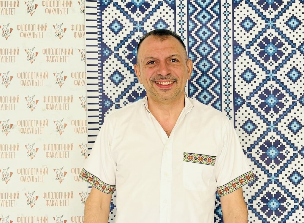 Декану філологічного факультету Юрію Бідзілі – 60! Декану філологічного факультету Юрію Бідзілі – 60!