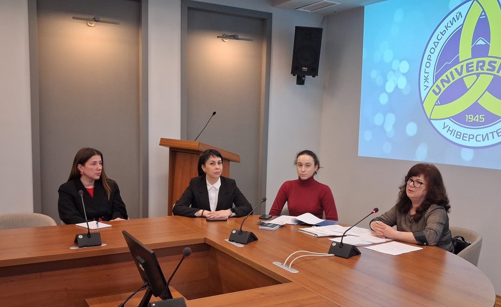 В УжНУ відбулася зустріч з представниками Державної митної служби В УжНУ відбулася зустріч з представниками Державної митної служби