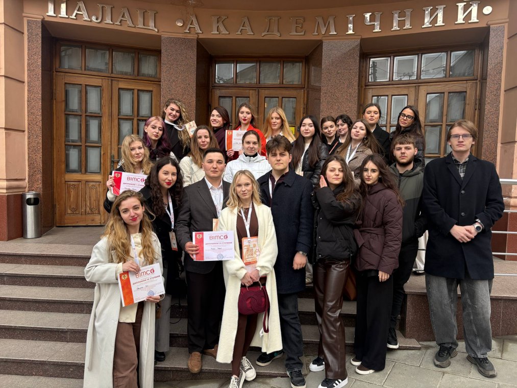 Делегація Медичного факультету ДВНЗ «УжНУ» взяла участь у конгресі «BІMCO 2026» Делегація Медичного факультету ДВНЗ «УжНУ» взяла участь у конгресі «BІMCO 2026»